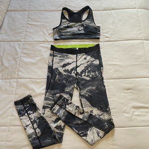 H&M womans workout set